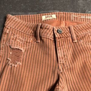 Skinny low rise pants